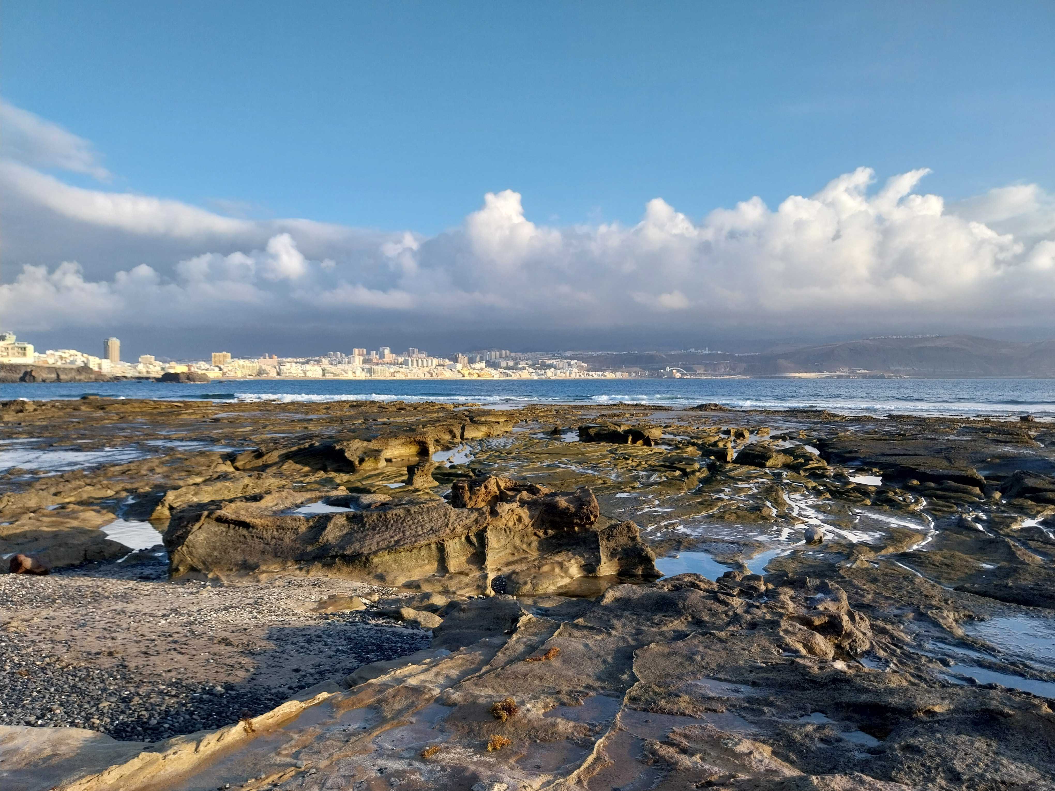 Atlántica, cosmopolita, vibrante. Vivir en Las Palmas de Gran Canaria